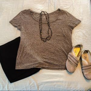NWOT Heather Grey T-Shirt Ann Taylor Loft s. L